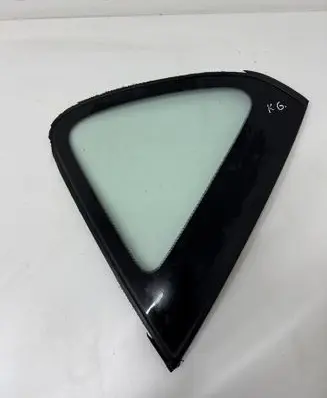 Toyota Picnic Rear side window