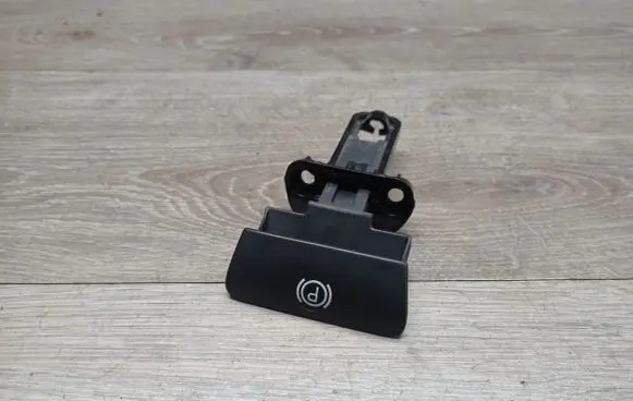Volvo XC90 Hand brake release handle 8683963