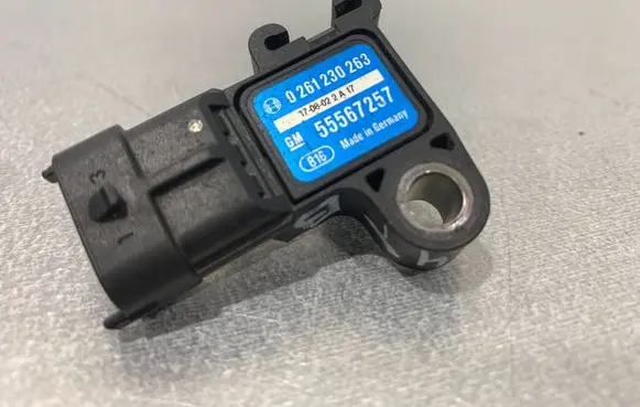 Opel Zafira C Air pressure sensor 0261230263 55567257
