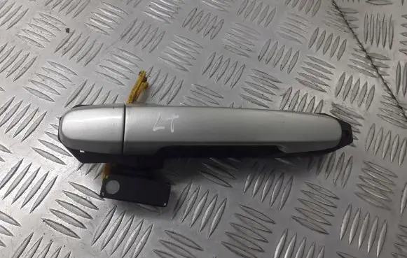 Toyota Avensis T250 Rear door handle trim 242305