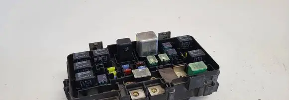 Honda Civic Fuse module G4RH22