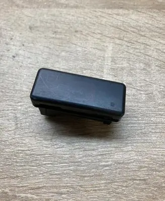 BMW 5 E39 Hazard light switch 8350947