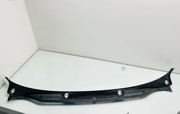 Volkswagen Touran II Wiper trim 2K0819403