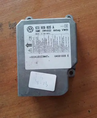 Volkswagen Transporter - Caravelle T5 Airbag control unit/module