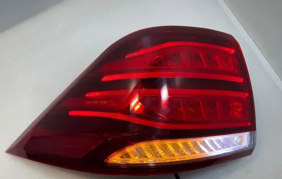 Mercedes-Benz GLE (W166 - C292) Rear/tail lights A1669065501