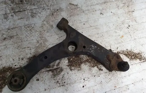 Toyota Corolla Verso E121 Front lower control arm/wishbone NOCODE