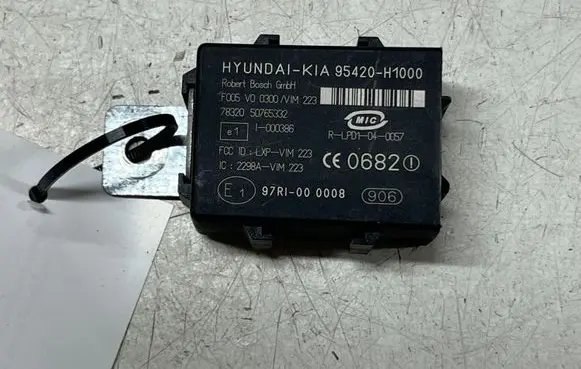 KIA Magentis Immobilizer control unit/module 95420H1000 50765332 97RI000008
