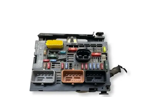 Peugeot Partner BSM Control unit 9675878480