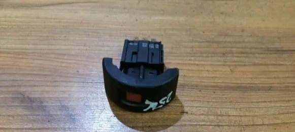 Opel Astra G Hazard light switch 90565714 90493804