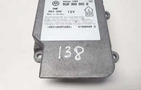 Volkswagen PASSAT B5.5 Airbag control unit/module 6Q0909605B 5WK42869