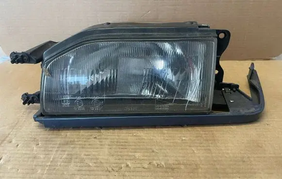 Mazda 323 Headlight/headlamp 201605B 13614 11061247