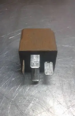 Opel Zafira A Other relay 90491314 4RD00779405