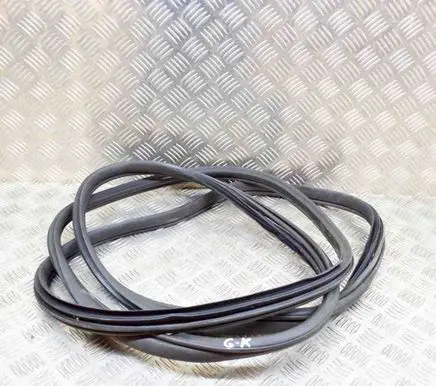 Rubber seal rear door