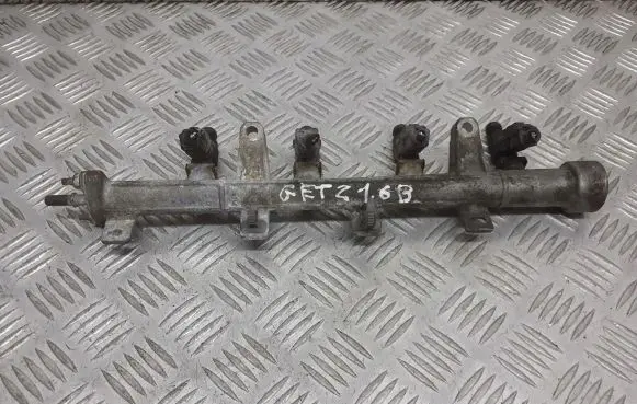 Nissan Primera Fuel main line pipe