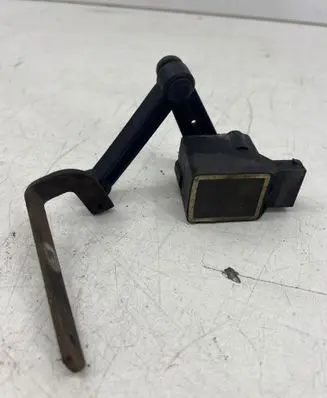 Mercedes-Benz GL X164 Rear air suspension level height sensor A1643200632