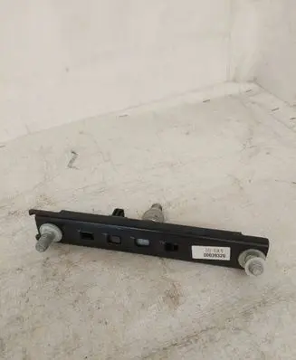 Iveco Daily 4th gen Seat belt adjustment rail 00039320
