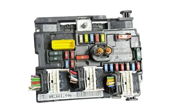Citroen C3 BSM Control unit 9667199780