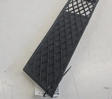 Front bumper lower grill