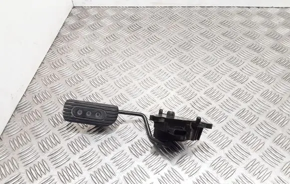 Nissan Tiida C11 Accelerator throttle pedal 18002AX700