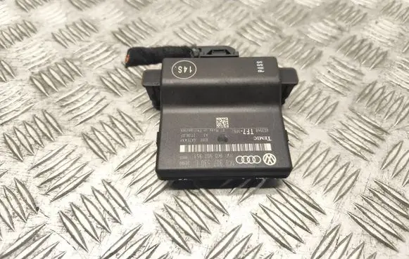 Audi A3 S3 8P Gateway control module 1K0907530L 403948 1K0907951