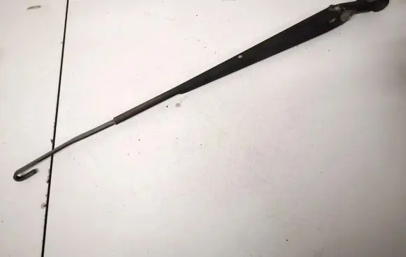 Toyota Yaris Front wiper blade arm