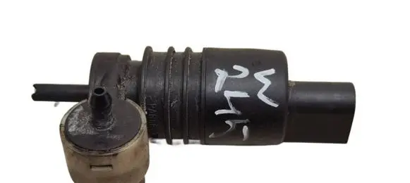 Mercedes-Benz B W245 Windscreen/windshield washer pump A2048660221