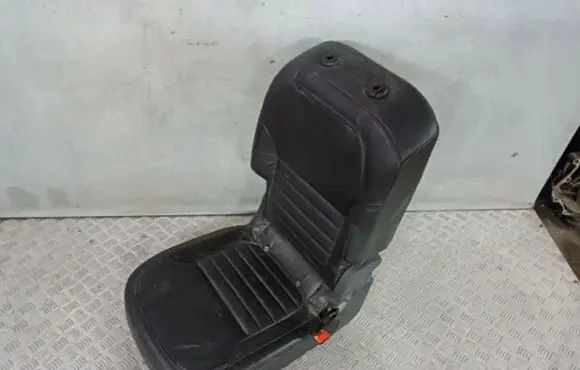 Rear seat