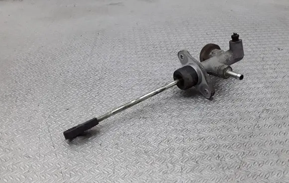Chevrolet Captiva Clutch master cylinder
