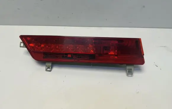 Tailgate rear/tail lights