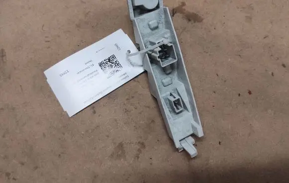 Volvo V50 Tail light bulb cover holder 27168006
