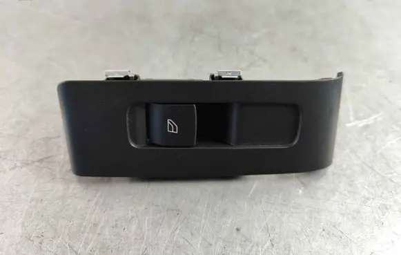 Volvo XC40 Electric window control switch 31407718