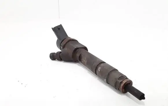 Volvo S40, V40 Fuel injector 7700111014 0445110021