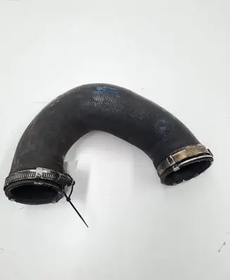 Audi Q7 4L Intercooler hose/pipe 7L6145972E