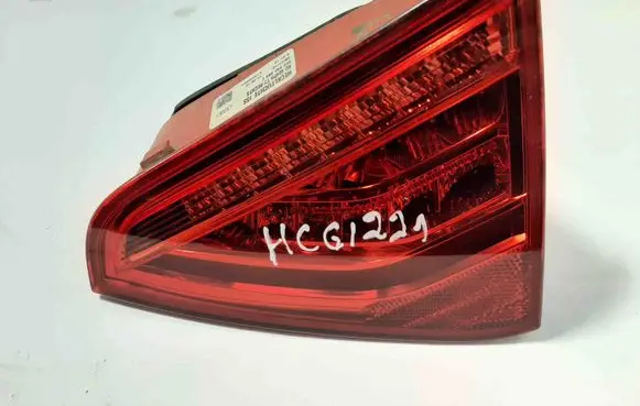 Audi A5 8T 8F Tailgate rear/tail lights 8T0945094C