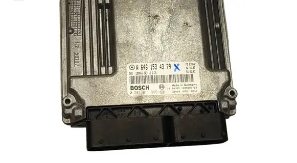 Mercedes-Benz E W211 Engine control unit/module A6461534379 1039S01793 0281011329