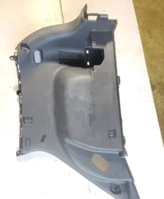 KIA Niro Tailgate trim AG0620M1