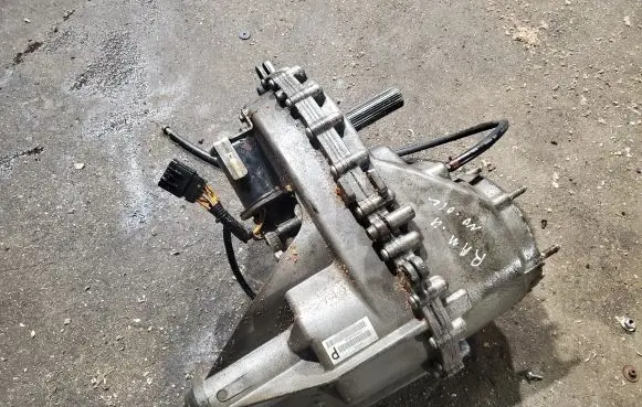 Dodge RAM Gearbox transfer box case P68068483AB