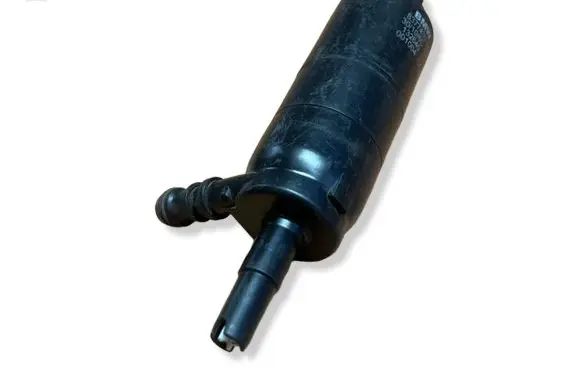 BMW 5 E60 E61 Headlight washer pump 8377430