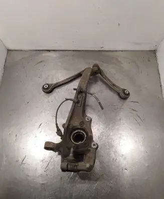 Audi A5 8T 8F Front wheel hub spindle knuckle