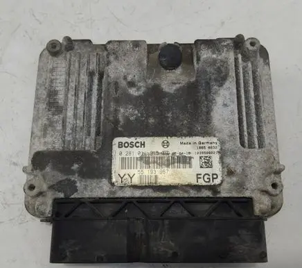 Opel Vectra C Engine control unit/module ECU 0281011915
