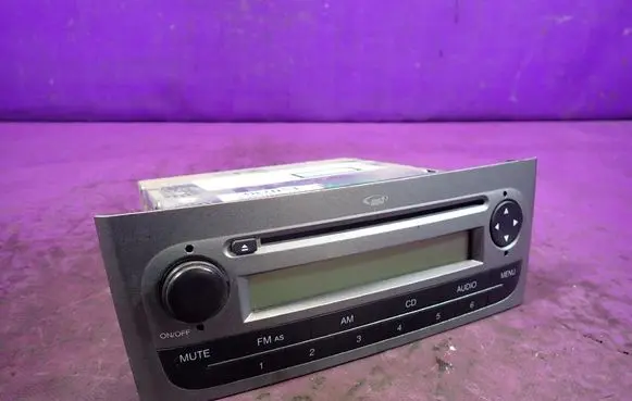 Fiat Punto (199) Radio/CD/DVD/GPS head unit 7354918870