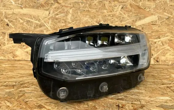 Volvo XC90 Headlight/headlamp 31655702 3906781