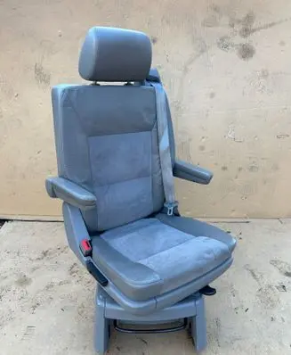 Volkswagen Multivan T5 Rear seat MULTIVANFOTELOBR2