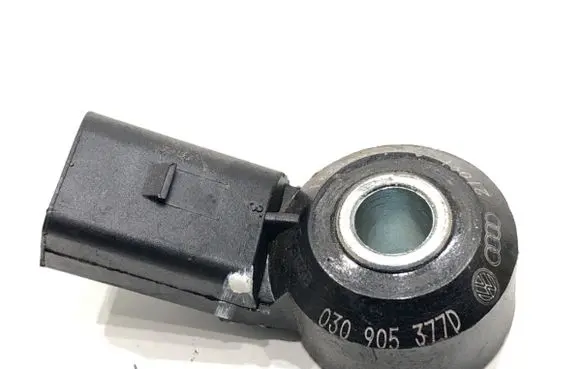 Audi Q3 F3 Detonation knock sensor 030905377D