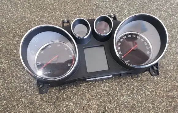 Opel Mokka Speedometer (instrument cluster) 42342753