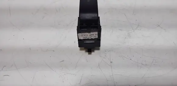 Toyota Corolla Verso AR10 Electric window control switch 37181A225B04 848100F010