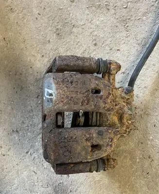 Mitsubishi Colt Front brake caliper