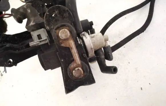 Audi A2 Turbo solenoid valve 1h0906627