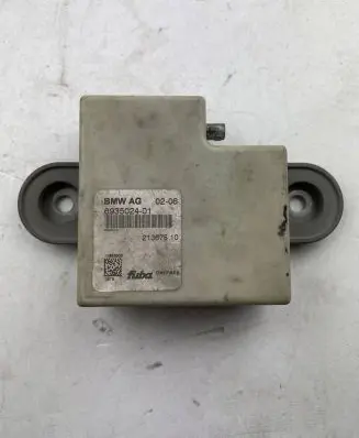 BMW 5 E60 E61 Antenna control unit 6935024 693502401 21367510