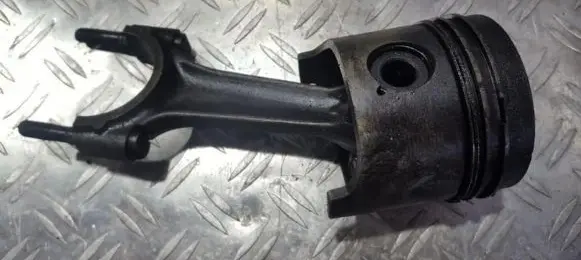 Peugeot 406 Piston with connecting rod